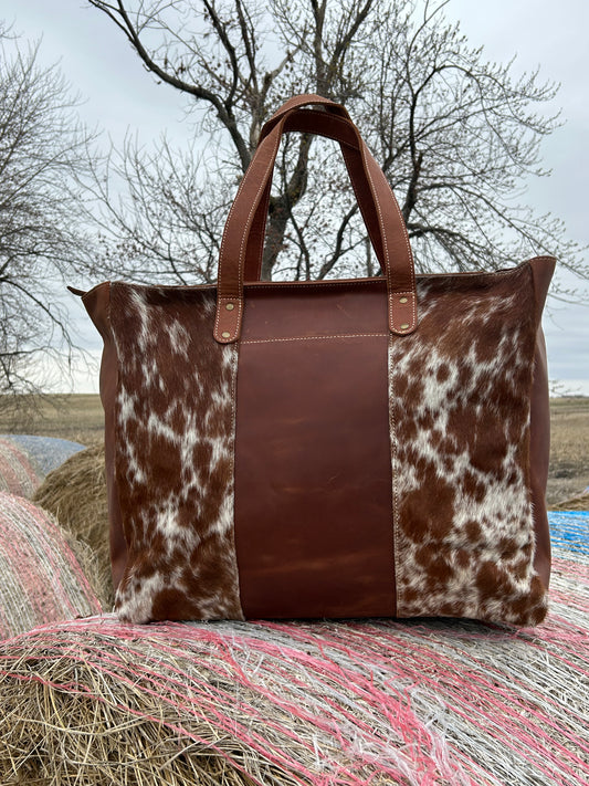 100% Leather Weekender With Cowhide Front 16x22x8