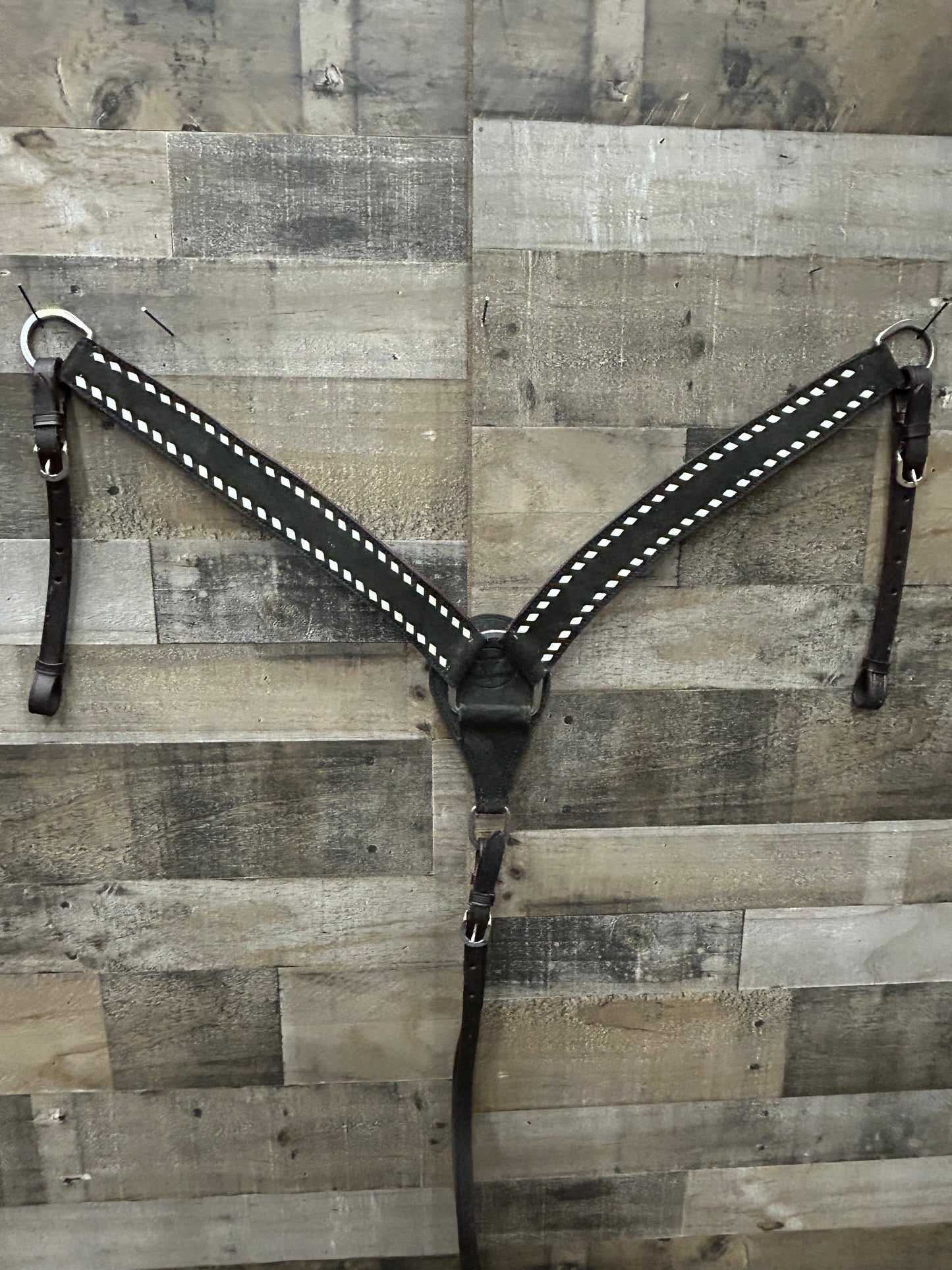 Buckstich Breast Collar