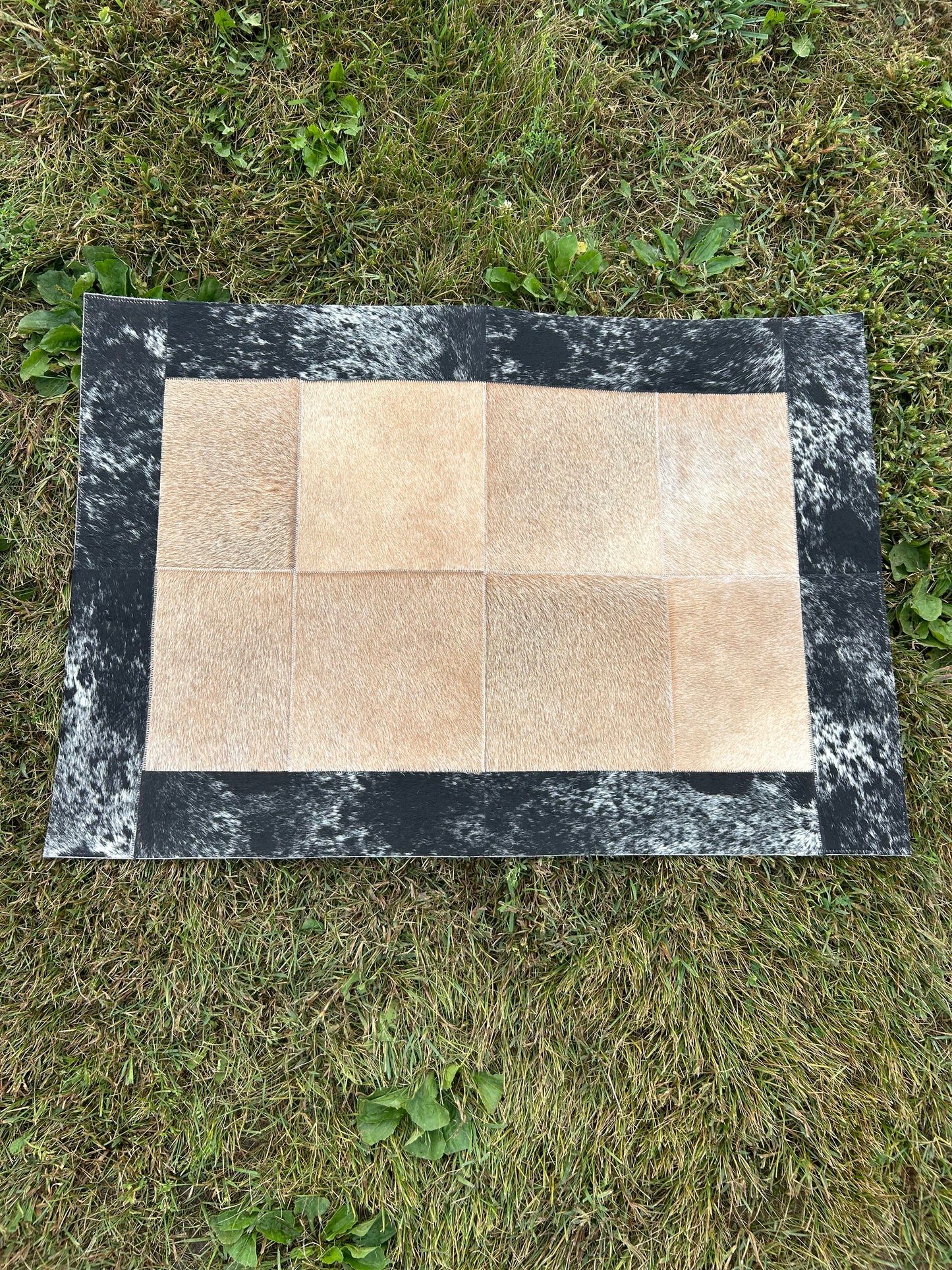 2’x3’ Cowhide Rug ❇️ Free Shipping ❇️