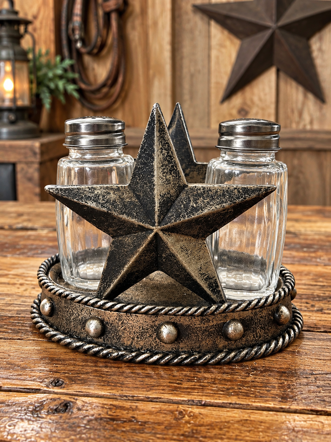 Salt & Pepper set 5 1/2" x 4" x 4 1/4"