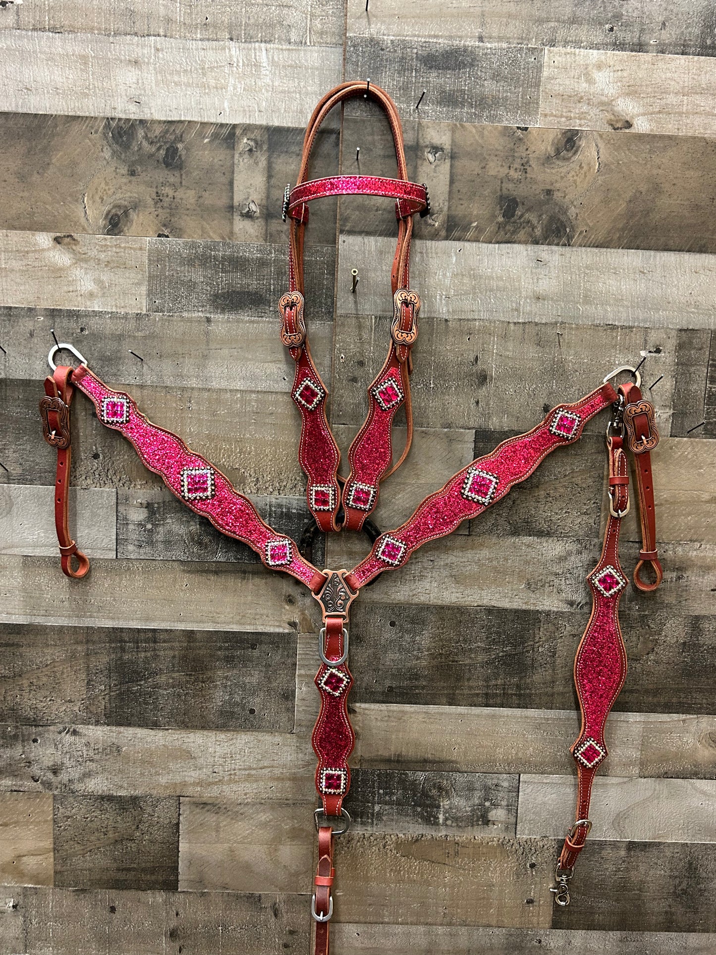 South Point latigo leather  Dark pink Glitter 3 piece set